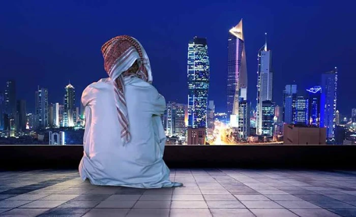 الكويت تدعو المواطنين والمقيمين إلى عدم الخروج من المنازل إلا للضرورة القصوى