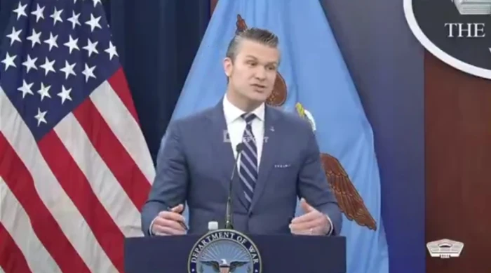 بالفيديو.. وزير الدفاع الأمريكي يكشف عن الاستراتيجية الأمريكية التي أجبرت إيران على الجلوس إلى طاولة المفاوضات