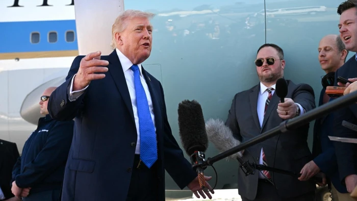 "إيران تعمدت عدم الوفاء بوعدها".. تصريح جديد من ترامب بشأن مضيق هرمز