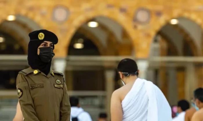 الداخلية تكشف عن آخر موعد لمغادرة القادمين بتأشيرة عمرة من المملكة