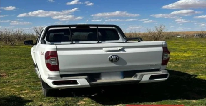 ضبط مواطن لدخوله بمركبته إلى الفياض والروضات بمحمية الملك عبدالعزيز.. والكشف عن العقوبة المتوقعة بحقه