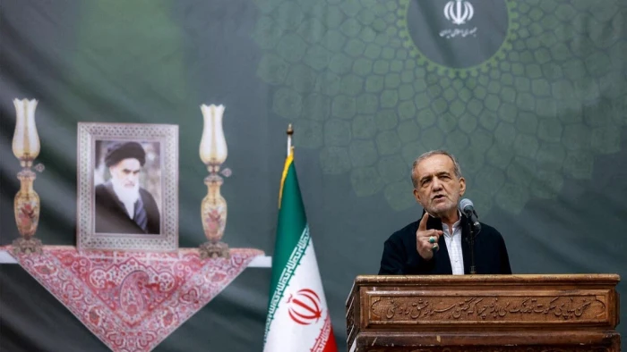 بعد الحرب الأمريكية.. الرئيس الإيراني يكشف موقف بلاده من امتلاك أسلحة نووية