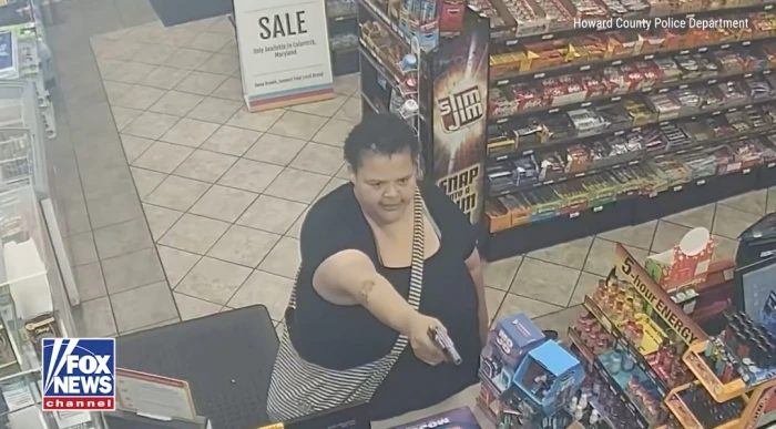 بالفيديو: لحظة إطلاق امرأة النار على موظف محطة وقود بولاية ماريلاند الأمريكية