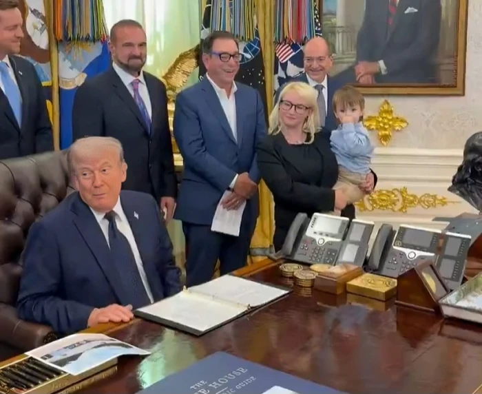 بالفيديو.. ترامب يعلن اعتماد علاج جيني جديد لاستعادة السمع