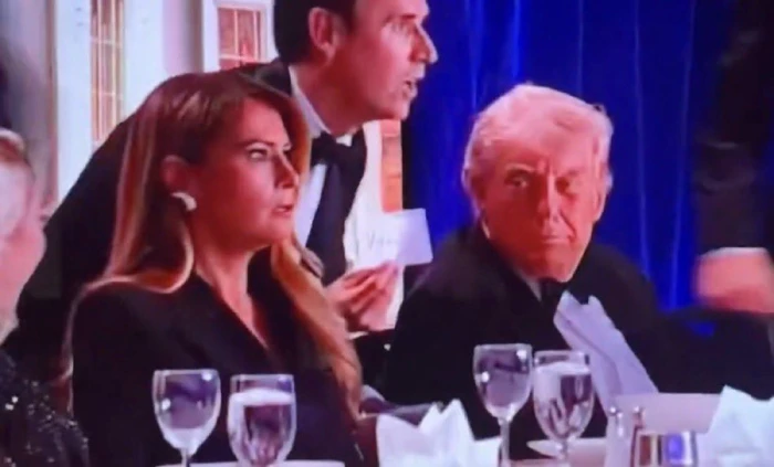 أصيبت بحالة ذعر .. فيديو لردة فعل ميلانيا ترامب لحظة سماع إطلاق نار في عشاء مراسلي البيت الأبيض