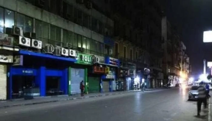 مصر تعلن وقف قرار غلق المحال العامة والمراكز التجارية والمطاعم عند الساعة 11 مساءً والعودة للمواعيد الطبيعية