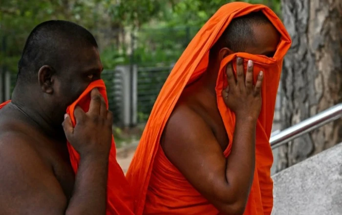 كانت مخبأة في أمتعتهم.. القبض على رهبان سريلانكيين بحوزتهم 110 كيلوجرامات من المخدرات في تايلاند