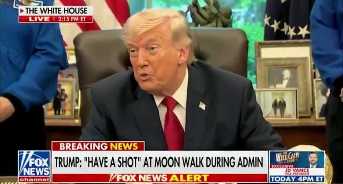 بالفيديو.. مراسلة لترامب: هل لديك تعليق جديد بشأن الأجسام الطائرة؟.  والرئيس الأمريكي يجيب