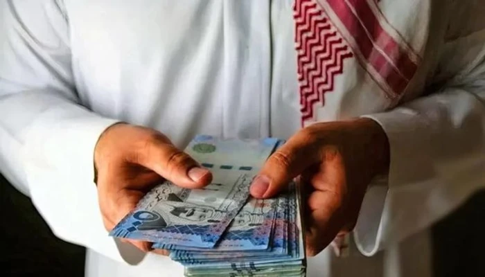 بالأسماء.. قيمة مكافآت ورواتب كبار التنفيذيين في شركات التأمين السعودية خلال 2025م