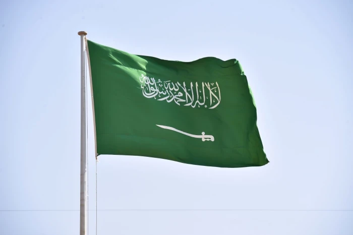 مصدر سعودي يكشف موقف المملكة من استخدام أجوائها لدعم عمليات عسكرية هجومية ضد إيران
