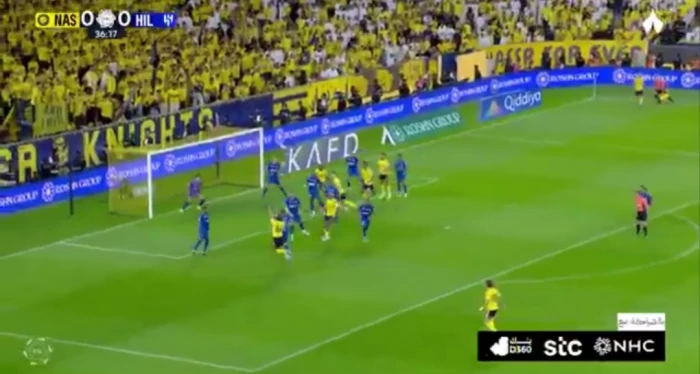 تغطية مستمرة لأحداث مباراة " النصر 1 - الهلال 0 " في الدوري