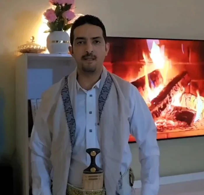 بعد قرب نهاية مهلة الإفراج عن الشيخ حمد وميرا صدام.. ناشط يمني: استعدوا فإما حرية وإما قاضية تجتث عروش العنصرية من أرض اليمن وقد أعذر من أنذر