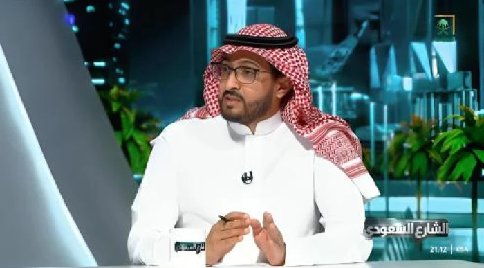 بالفيديو.. محامِ يروي قصة سيدة خسرت نصف مليون ريال من حسابها بسبب إعلان وهمي