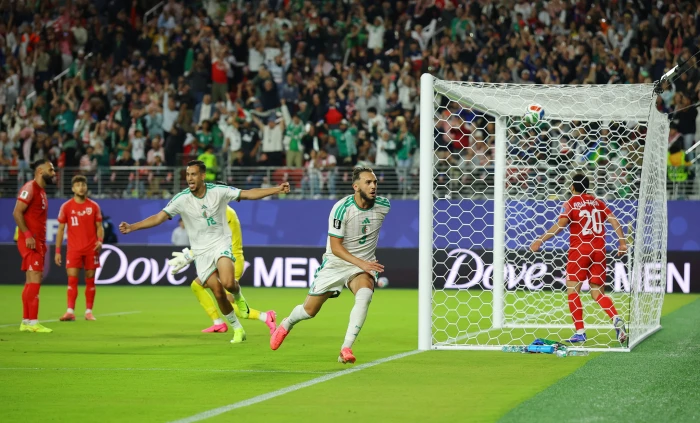 بالفيديو.. الجزائر تقلب الطاولة على الأردن وتخطف فوزًا مثيرًا في اللحظات الحاسمة بكأس العالم