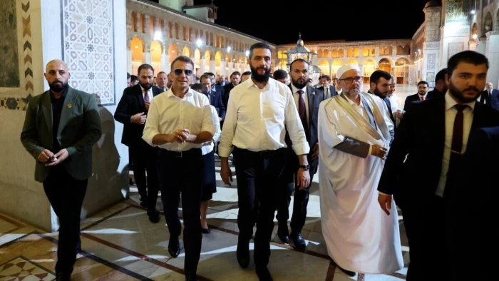 أول تعليق من "الإليزيه" بعد الانفجارين اللذين استهدفا محيط الفندق الذي  يقيم فيه الرئيس الفرنسي ماكرون بدمشق