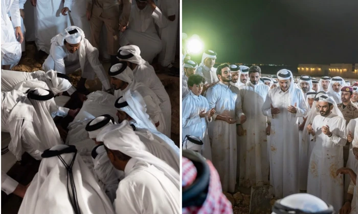 بالصور.. الأمير تميم وإخوته وأبناؤهم يشاركون في دفن والدهم أمير قطر السابق حمد بن خليفة وملابسهم ملطخة بالطين
