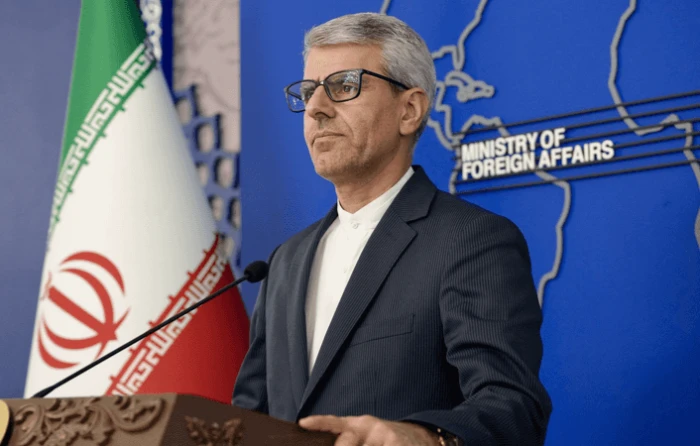 إيران تكشف نتائج محادثاتها مع عُمان بشأن مضيق هرمز