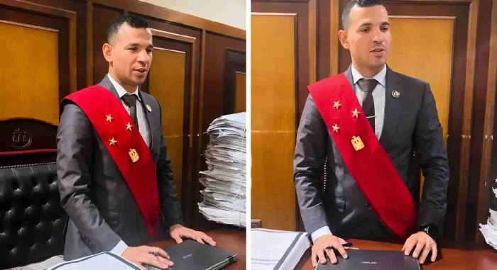 "ربنا آتنا في الدنيا حسنة وفي الآخرة حسنة  وقنا عذاب النار".. فيديو جديد للقاضي المصري المزور يردد الدعاء قبل بدء جلساته الوهمية