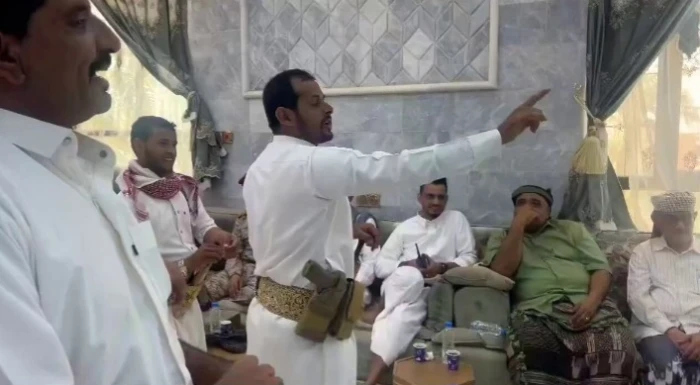 بالفيديو.. قيادي يمني يتوعد الحوثي: أيام قليلة تفصلنا عن دخول صنعاء وتحريرها