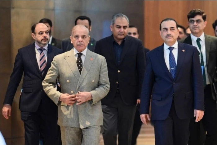 رئيس وزراء باكستان وقائد الجيش يصلان السعودية غدًا.. والكشف عن سبب الزيارة