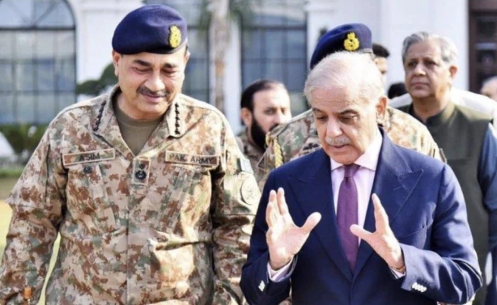لمدة 3 أيام.. رئيس وزراء باكستان وقائد الجيش يبدآن زيارتهما إلى السعودية