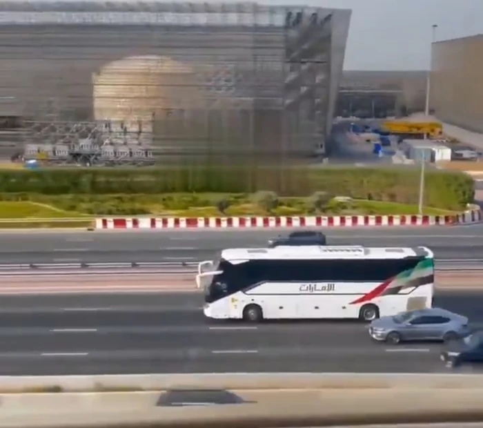 بالفيديو: الإمارات تضع أقفاصًا معدنية ضخمة حول خزانات الوقود في أبوظبي لحمايتها من المسيّرات الإيرانية