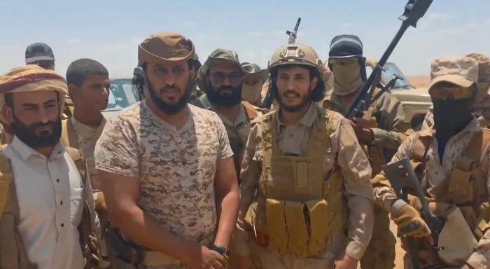 بالفيديو.. ضابط يمني يكشف آخر مستجدات العملية العسكرية في الجوف بعد السيطرة على معسكرات اللبنات