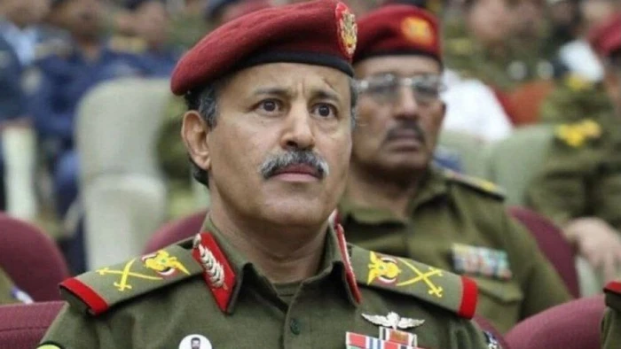 أنباء عن مصرع وزير دفاع مليشيا الحوثي "محمد العاطفي" في غارة استهدفت اجتماعاً لقادة المليشيا بتعز