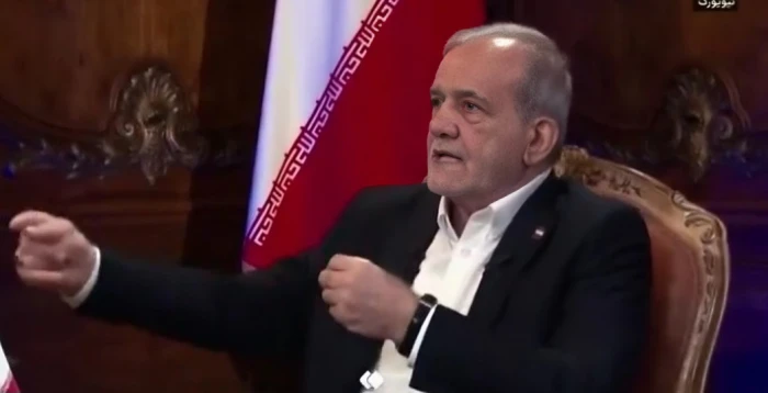 بالفيديو: الرئيس الإيراني يتهم إسرائيل بالوقوف خلف استهداف خط أنابيب النفط السعودية!