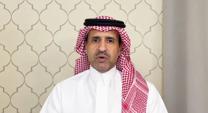 بالفيديو.. محلل سياسي سعودي يكشف كيف يضع النظام الإيراني "حبل المشنقة" حول رقبته