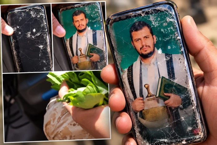 بالفيديو.. الحوثيون يتركون هواتفهم ويفرون من مواقع القتال في باب المندب