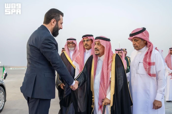 ‏الرئيس السوري يغادر الرياض وفي مقدمة مودعيه أمير المنطقة