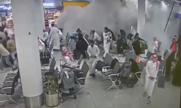 التحالف ينشر ‏فيديو لحظة اعتداء  ميليشيا الحوثي الإرهابية على مطار أبها الدولي