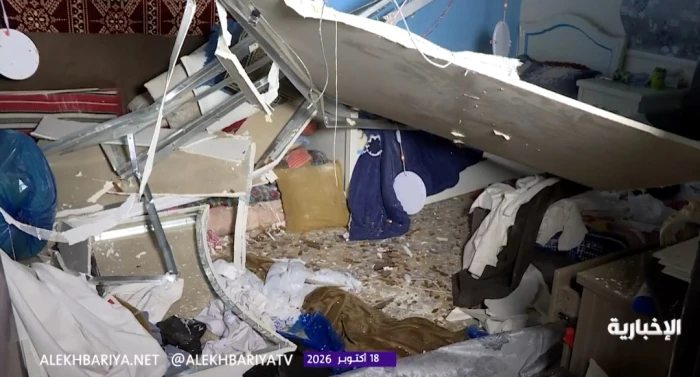 بالفيديو .. لقطات جديدة توثق حجم الأضرار بالمنازل والمركبات  جراء سقوط مقذوف حوثي في نجران
