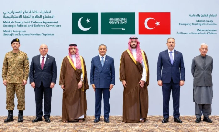 وزير الدفاع يرأس وفد المملكة في اجتماعات تجمع دول اتفاقية مكة ومسؤولين إيرانيين بطهران.. والكشف عن أهدافها
