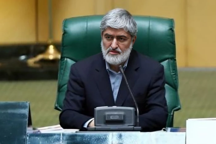 نائب رئيس البرلمان الإيراني: هناك احتمالات للتوصل إلى اتفاقات تمهيدية مع أمريكا.. وتغييرات إيجابية في الأنشطة النووية بمشاركة دول المنطقة
