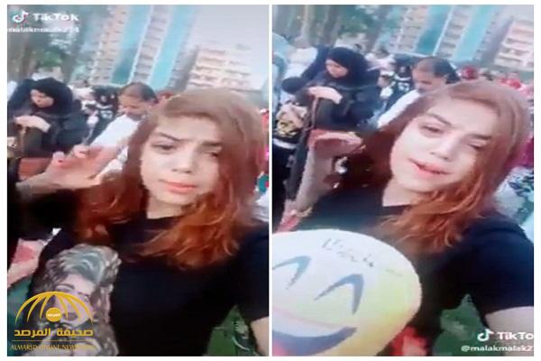 فيديو صادم: فتاة مصرية تثير الجدل بغنائها وسط المعيدين وهم يؤدون صلاة العيد