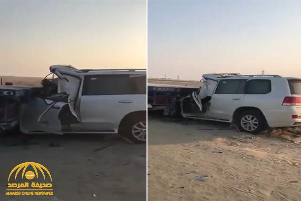 شاهد : مواطن يوثق تصادم مروع لسيارة "جيب لاندكروزر" بأحد الطرق .. ويكشف عن سبب الحادث ومصير السائق