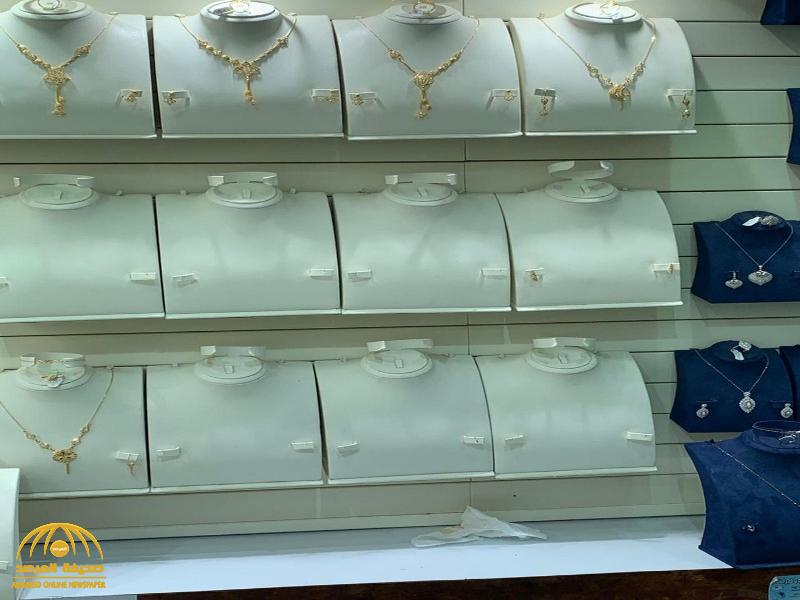 سرقة 10 كيلو ذهب من محل في جدة.. ومفاجأة حول هوية الجاني بعدما فضحته الكاميرات ! - صور