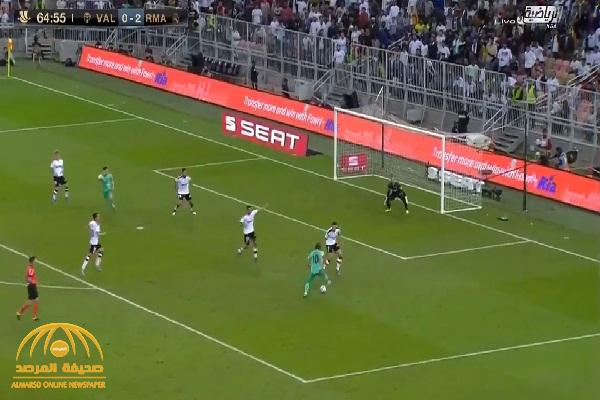 بالفيديو .. ريال مدريد يمزق شباك فالنسيا بثلاثية ويتأهل لنهائي كأس السوبر الإسباني بالفيديو .. ريال مدريد يمزق شباك فالنسيا بثلاثية ويتأهل لنهائي كأس السوبر الإسباني