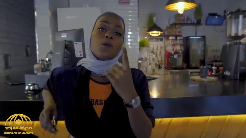 شاهد: مغنية "بنت مكة" تثير الجدل مجدداً بعد الإفراج عنها.. وتعلن عن مفاجأة مرتقبة!