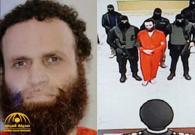 شاهد.. أول فيديو للحظة إعدام ضابط الصاعقة المصري السابق هشام عشماوي.. وآخر جملة قالها