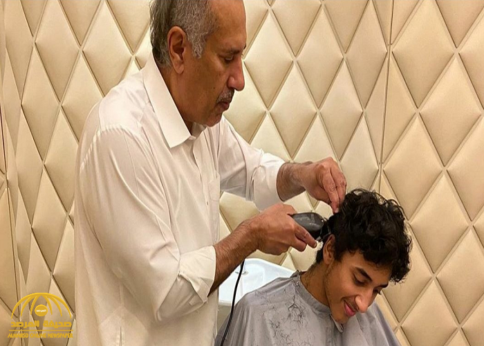 شاهد: حمد بن جاسم حلاق خصوصي في زمن "كورونا"