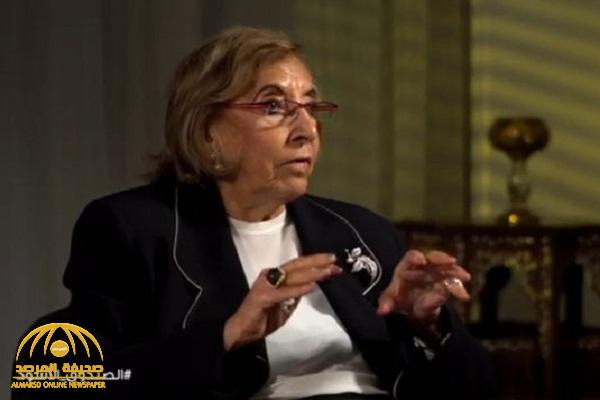 بالفيديو .. أكاديمية كويتية تنتقد ارتداء الطالبات للعباءة والنقاب : "منظرهم كئيب" بالفيديو .. أكاديمية كويتية تنتقد ارتداء الطالبات للعباءة والنقاب : "منظرهم كئيب"