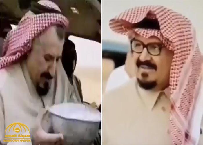 "ظهر يتناول الحليب ويحتسي القهوة ".. شاهد: فيديوهات "نادرة" للأمير الراحل سلطان بن عبدالعزيز أثناء رحلة برية