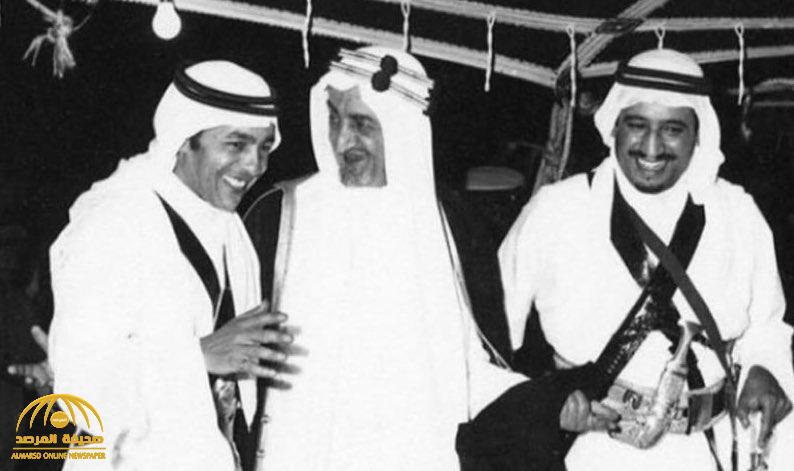 شاهد.. صورة نادرة للملك سلمان والملك فيصل .. والكشف عن هوية الشخص الثالث وتاريخ التقاطها