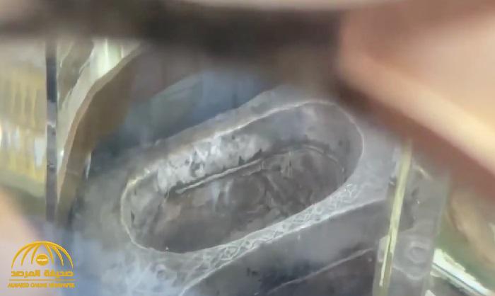 سر عدم ظهور أثار لأصابع قدم "النبي إبراهيم" في المقام -فيديو