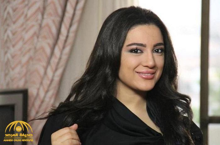 الفنانة "أمينة العلي" تتفاجأ بمعلق يقول لها "نفسي أكون كلبك" .. شاهد : ردة فعلها!