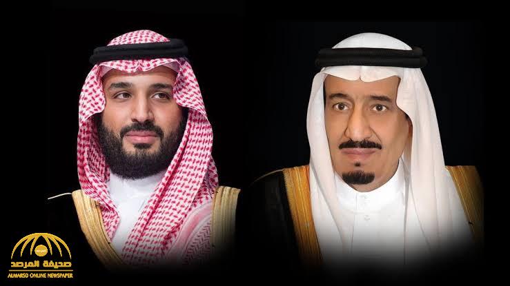 شاهد.. جدارية تجمع الملك سلمان وولي العهد وتركي بن سلمان عُلقت بالقصر الملكي!