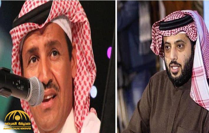 خالد عبدالرحمن يفاجئ  تركي آل الشيخ ويهديه أغنية جديدة.. وهكذا رد الأخير - فيديو